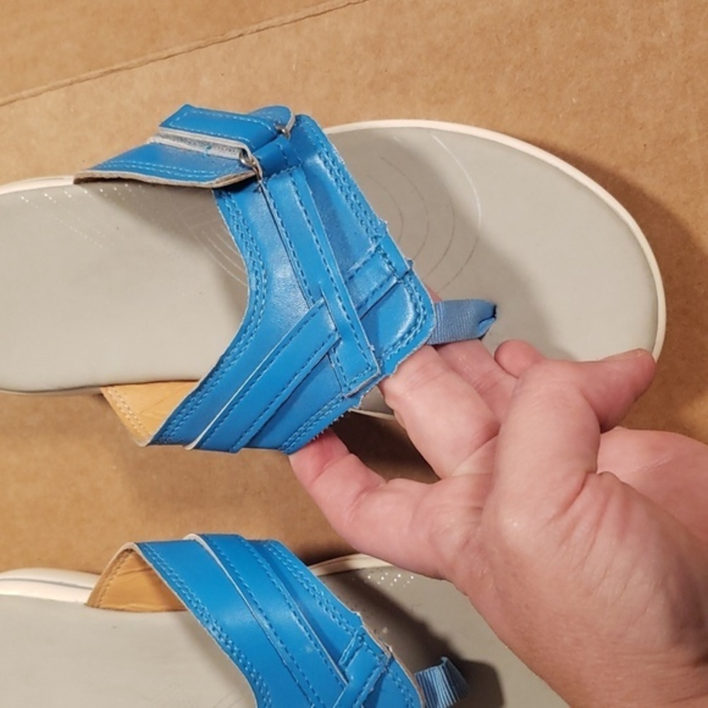 Flip Flops‎ - Picture 8 of 9